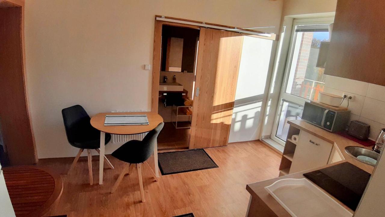 Three Apartment Františkovy Lázně Buitenkant foto